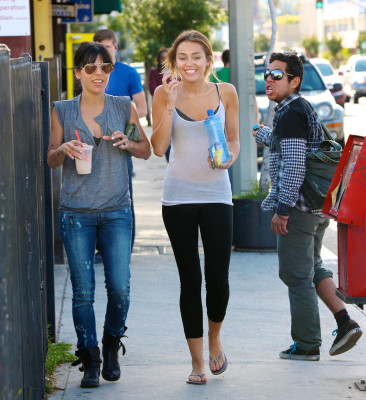 Miley Cyrus pic #467111