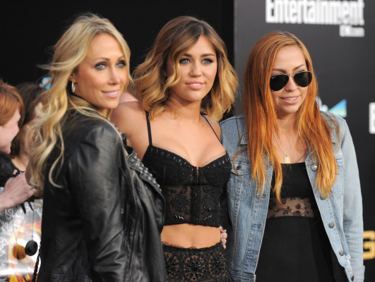 Miley Cyrus pic #460555