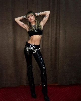 photo 24 in Miley gallery [id1166010] 2019-08-05 00:00:00