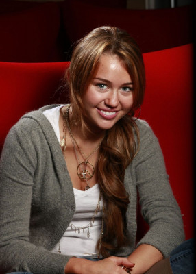 Miley Cyrus pic #235830