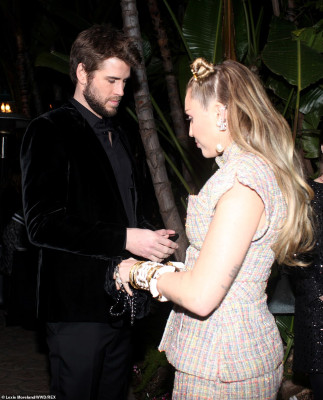 Miley Cyrus pic #1110299