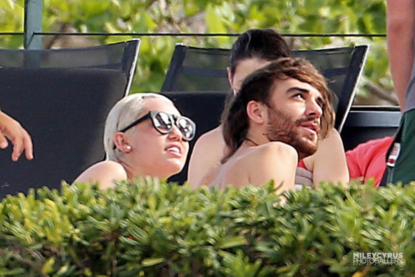 Miley Cyrus pic #711666