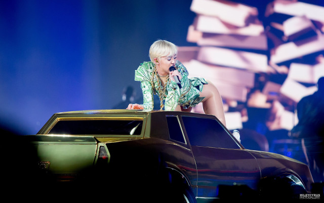 Miley Cyrus pic #706586