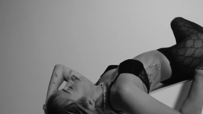 Miley Cyrus pic #1141247
