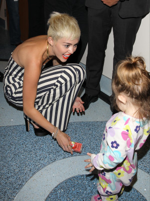 Miley Cyrus pic #588898