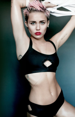Miley Cyrus pic #600808
