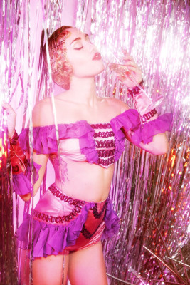 photo 22 in Miley Cyrus gallery [id1365826] 2025-02-16 00:00:00