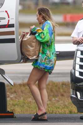 Miley Cyrus pic #1099022