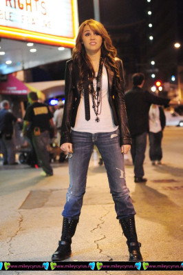 Miley Cyrus pic #165390