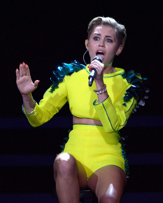 Miley Cyrus pic #648593