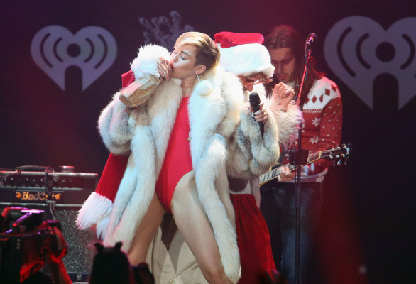 Miley Cyrus pic #653311