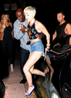 Miley Cyrus pic #683715