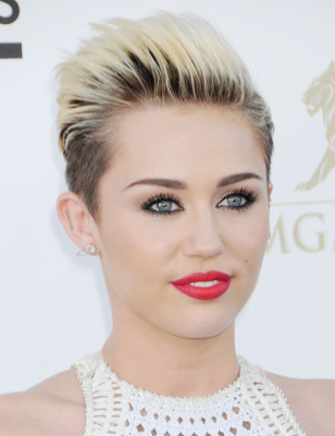 Miley Cyrus pic #655740