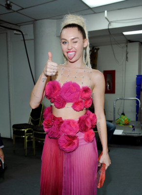 Miley Cyrus pic #810958