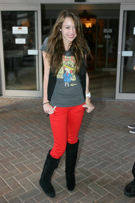 Miley Cyrus pic #151512