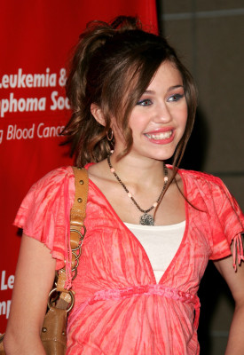 photo 29 in Miley Cyrus gallery [id147877] 2009-04-17 00:00:00