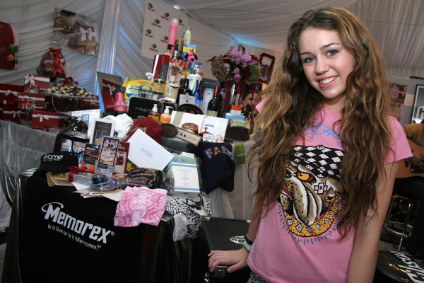 photo 5 in Miley gallery [id148094] 2009-04-17 00:00:00
