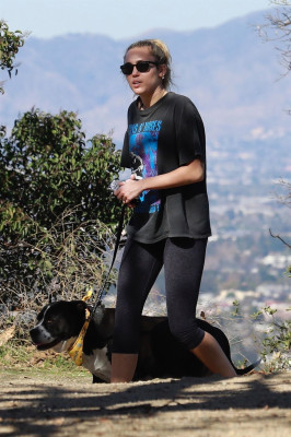 Miley Cyrus pic #1002425