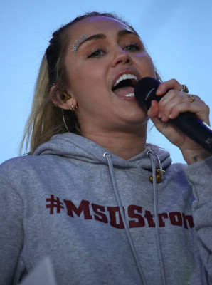 photo 14 in Miley Cyrus gallery [id1023935] 2018-03-27 00:00:00