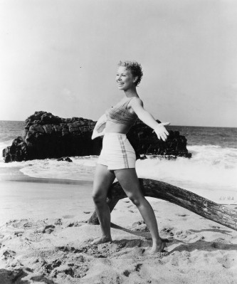 photo 7 in Mitzi Gaynor gallery [id408232] 2011-10-03 00:00:00