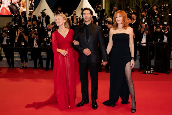 photo 10 in Mylene Farmer gallery [id1260493] 2021-07-13 00:00:00