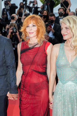 photo 5 in Mylene Farmer gallery [id1305528] 2022-07-18 00:00:00