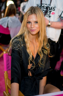 Nadine Leopold pic #1149794