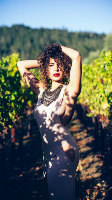 Nadine Velasques pic #1075958