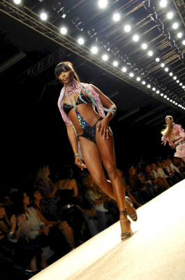 photo 21 in Naomi Campbell gallery [id603578] 2013-05-18 00:00:00