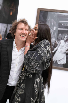 photo 6 in Naomi Campbell gallery [id1285828] 2021-12-10 00:00:00
