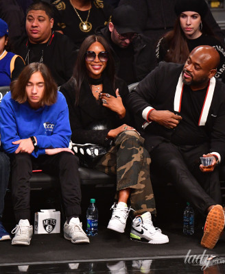 photo 4 in Naomi Campbell gallery [id1279971] 2021-11-14 00:00:00