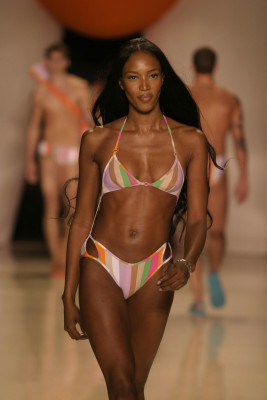 Naomi Campbell pic #690565