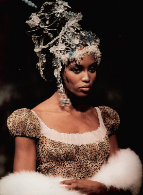 photo 4 in Naomi Campbell gallery [id361014] 2011-03-24 00:00:00