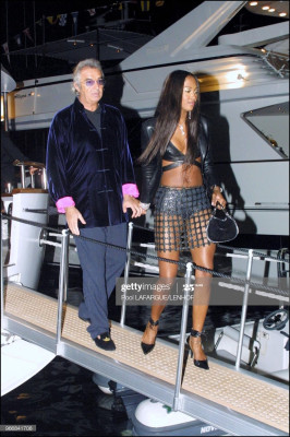 photo 20 in Naomi Campbell gallery [id1284734] 2021-12-05 00:00:00