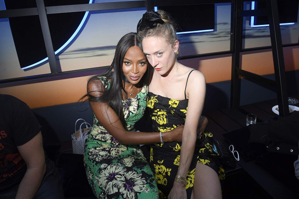 photo 8 in Naomi Campbell gallery [id1189373] 2019-11-16 00:00:00