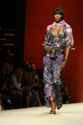 photo 14 in Naomi Campbell gallery [id700561] 2014-05-21 00:00:00