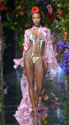Naomi Campbell pic #1222534