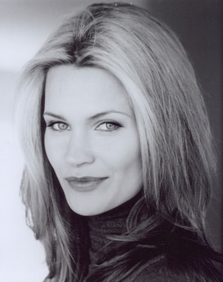 Natasha Henstridge pic #52663