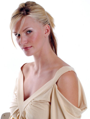 Natasha Henstridge pic #48496