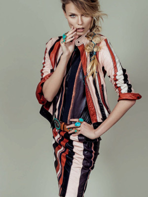 Natasha Poly pic #805528
