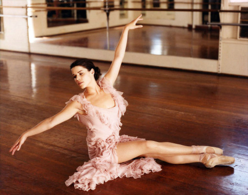 Neve Campbell pic #75337