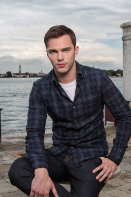 Nicholas Hoult pic #822071