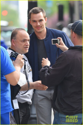 Nicholas Hoult pic #699025
