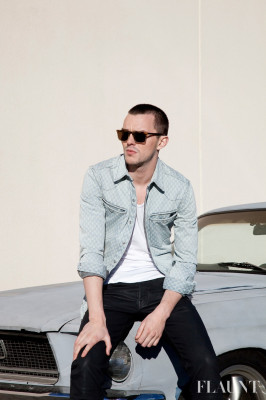 Nicholas Hoult pic #711877