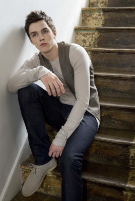 Nicholas Hoult pic #707098