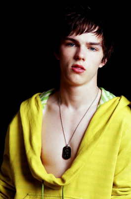 Nicholas Hoult pic #707018