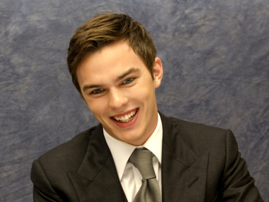 Nicholas Hoult pic #707019