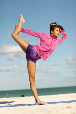 Nina Dobrev pic #381625
