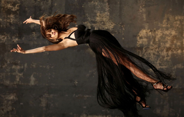 Nina Dobrev pic #730931