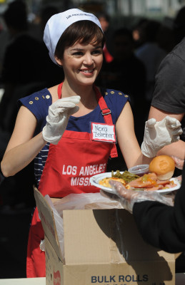 Nora Zehetner pic #684245